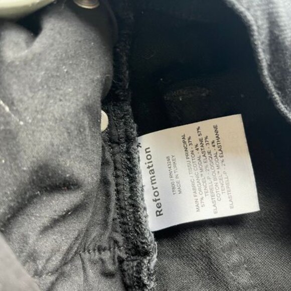 Reformation Black high waisted cigarette jeans with frayed hem detail - Picture 3 of 4